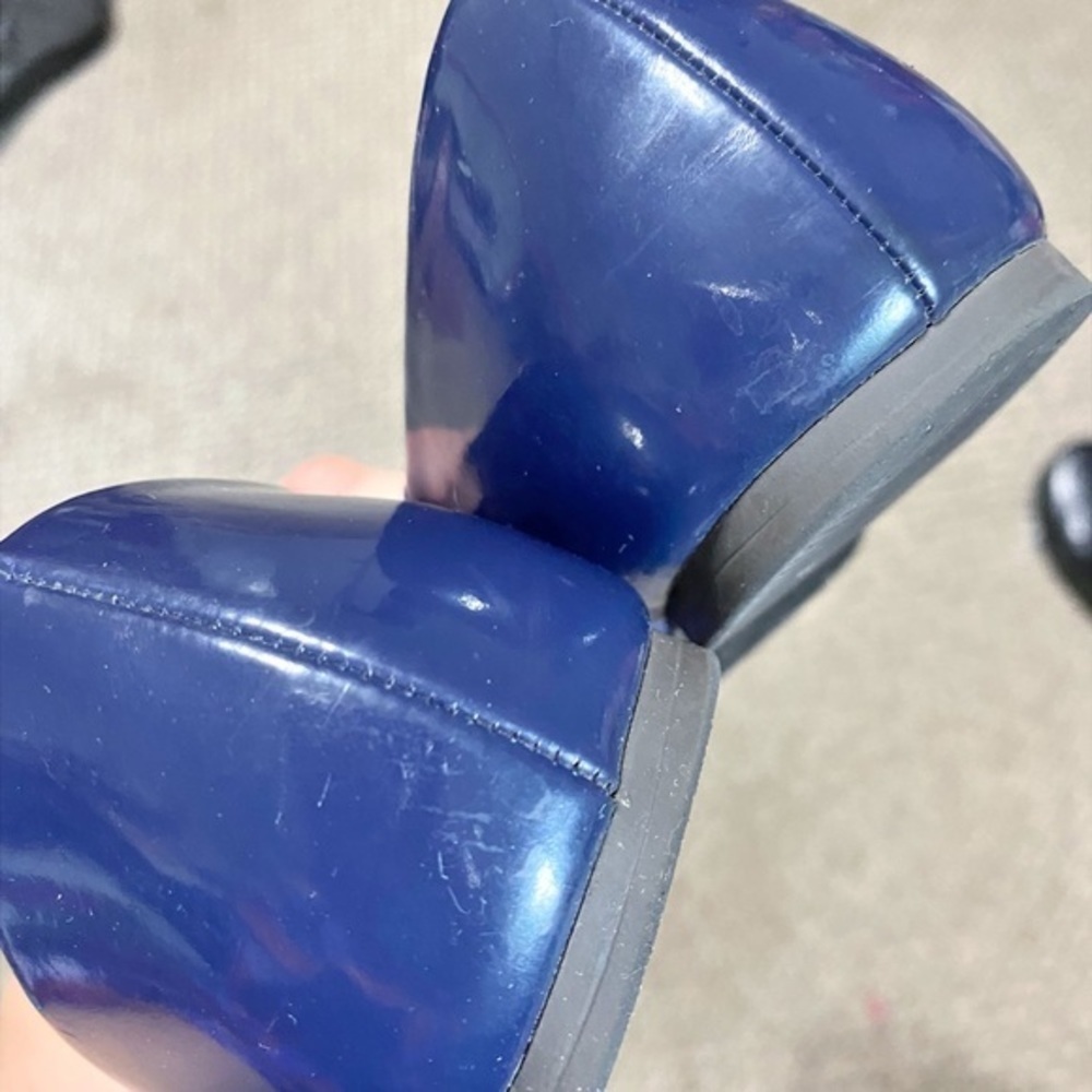Dr. Scholl’s memory foam pointed toe Blue Crushed Velvet flats - Picture 7 of 9